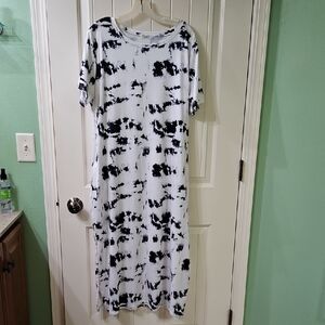 Short Sleeved Black and White Tie-Dye Dress Maxi XL